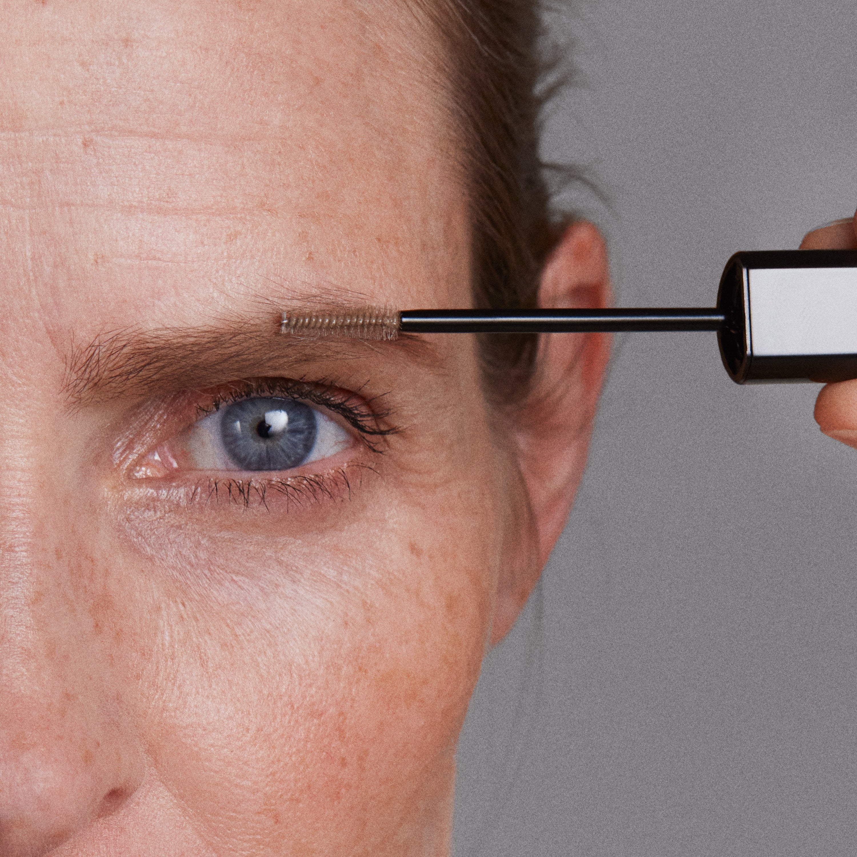 The Brow Gel / Medium Brown