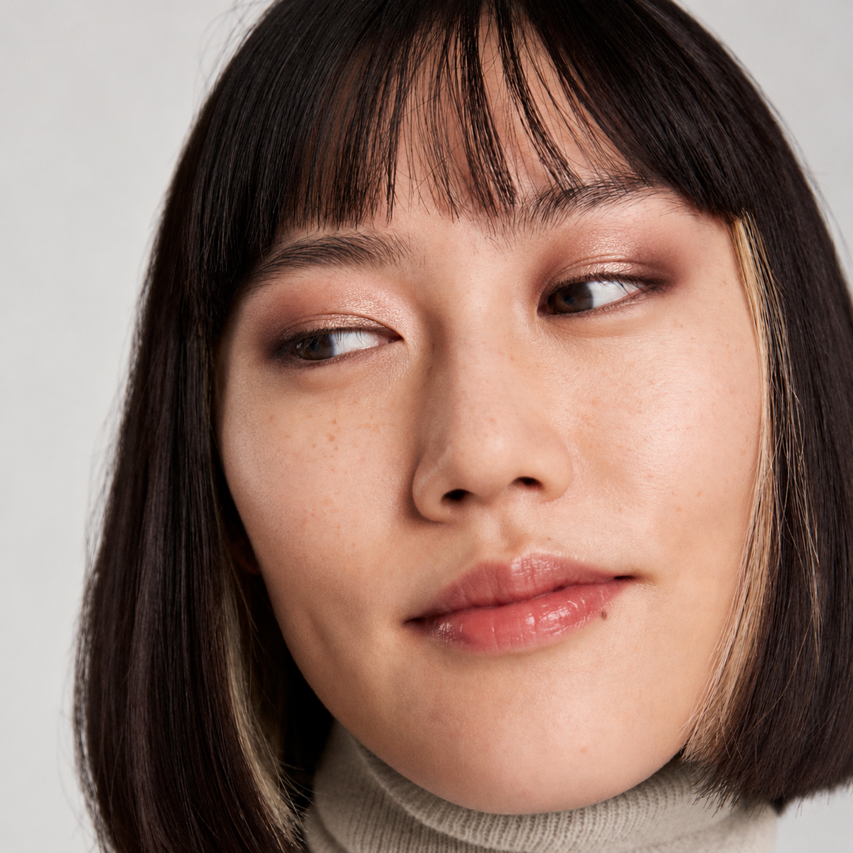 How to Apply Eyeshadow on Hooded Eyes
