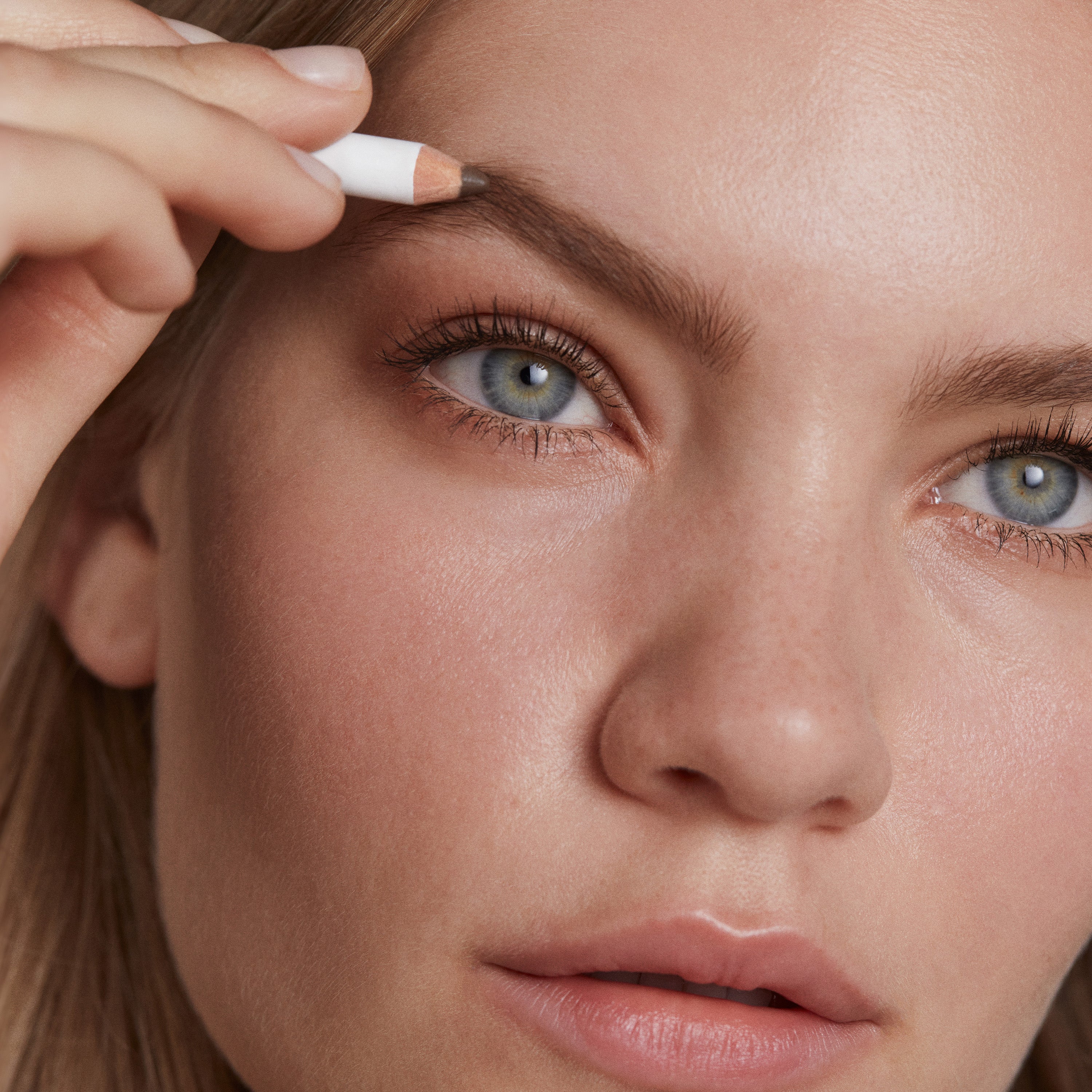 Brow Pencil / Medium Brown