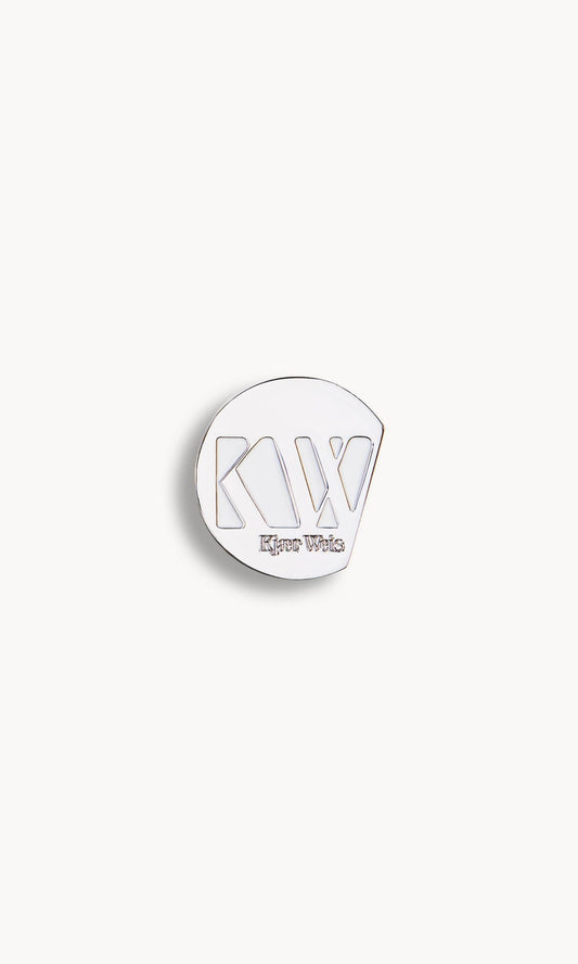 solid metal circle palette with kw and kjaer weis embossed